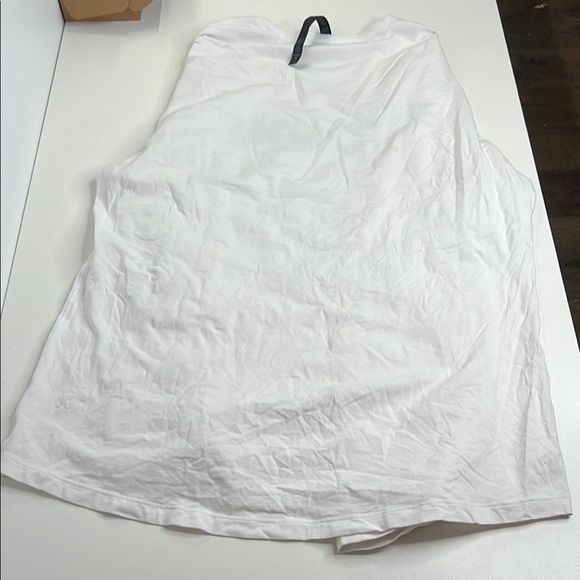 Lululemon White 'Hawaii' Long Sleeve Shirt size large - Picture 9 of 10